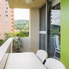 Отель Dolphin Beach Suite балкон