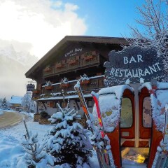 Chalet Hotel le Castel спортивное сооружение