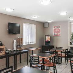 Отель Econo Lodge Inn & Suites Downtown Канада, Торонто - отзывы, цены и фото номеров - забронировать отель Econo Lodge Inn & Suites Downtown онлайн детские мероприятия