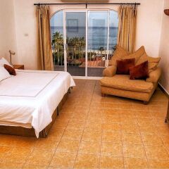 Отель Family&Groups Steps from Beach, Villa Oceano, 4 BR Мексика, Сан-Хосе-дель-Кабо - отзывы, цены и фото номеров - забронировать отель Family&Groups Steps from Beach, Villa Oceano, 4 BR онлайн комната для гостей фото 3