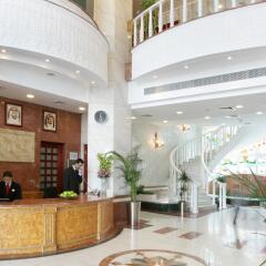 Ramada Beach Hotel Ajman интерьер отеля