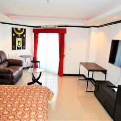 Апартаменты High Floor Apartment at Angket Паттайя комната для гостей