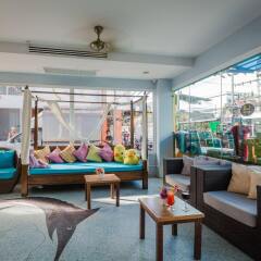 On Hotel Phuket интерьер отеля