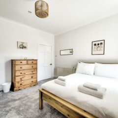 Отель Spacious 2BR Home in New Town Великобритания, Эдинбург - отзывы, цены и фото номеров - забронировать отель Spacious 2BR Home in New Town онлайн комната для гостей фото 3