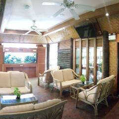 Отель Sunset Village Beach Resort интерьер отеля