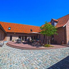 Отель B&B Het Bintjeshof Бельгия, Кортрейк - отзывы, цены и фото номеров - забронировать отель B&B Het Bintjeshof онлайн бассейн