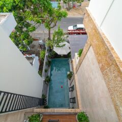 Отель M2Luxe The Lake Hoian
