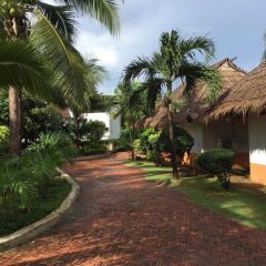 Отель Lawana Escape Beach Resort фото 14