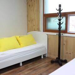 Отель 24 Guesthouse Namsan Garden комната для гостей фото 4