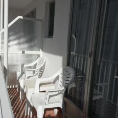 Отель Hostal Menurka Испания, Сьюдадела - отзывы, цены и фото номеров - забронировать отель Hostal Menurka онлайн балкон