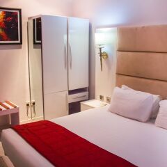 Glee Hotel комната для гостей фото 2