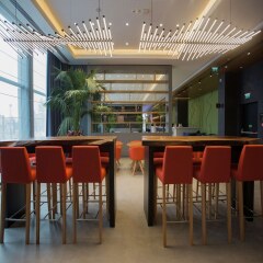 Hampton by Hilton Bolu Турция, Болу - отзывы, цены и фото номеров - забронировать отель Hampton by Hilton Bolu онлайн гостиничный бар