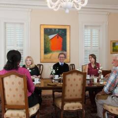 Отель Embassy Circle Guest House интерьер отеля фото 2