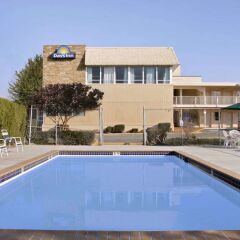 Отель Days Inn Arlington США, Арлингтон - отзывы, цены и фото номеров - забронировать отель Days Inn Arlington онлайн бассейн фото 3