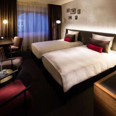 Отель pentahotel Brussels City Centre сейф в номере