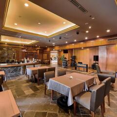 Lotte Legend Hotel Saigon гостиничный бар