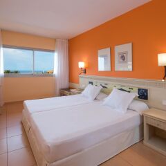 Отель Iberostar Playa Gaviotas Park - All Inclusive Испания, Джандия-Бич - отзывы, цены и фото номеров - забронировать отель Iberostar Playa Gaviotas Park - All Inclusive онлайн комната для гостей фото 4