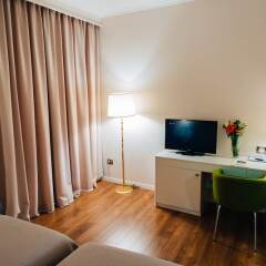 Отель SarOtel Албания, Тирана - отзывы, цены и фото номеров - забронировать отель SarOtel онлайн удобства в номере фото 2