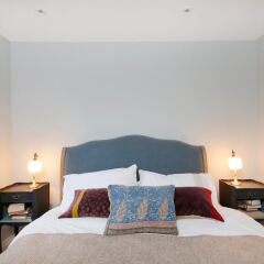 Отель Stunning 2 Bedroom Apartment With Garden in Notting Hill Великобритания, Лондон - отзывы, цены и фото номеров - забронировать отель Stunning 2 Bedroom Apartment With Garden in Notting Hill онлайн комната для гостей фото 3