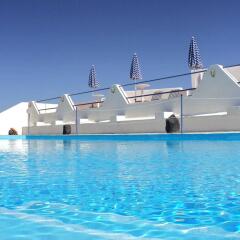 Adamastos Hotel бассейн