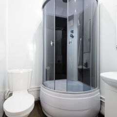Гостиница Жилое помещение SuperHostel on Nevsky 130 в Санкт-Петербурге - забронировать гостиницу Жилое помещение SuperHostel on Nevsky 130, цены и фото номеров Санкт-Петербург ванная фото 2