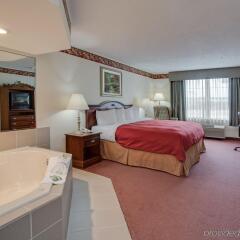 Отель Country Inn & Suites Effingham спа