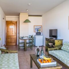 Отель Roc Cala d’en Blanes Beach Club Испания, Кала-эн-Бланес - отзывы, цены и фото номеров - забронировать отель Roc Cala d’en Blanes Beach Club онлайн комната для гостей