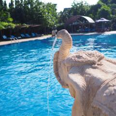Отель Pinnacle Grand Jomtien Resort бассейн фото 2