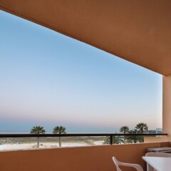 Отель Dom Pedro Meia Praia Beach Club фото 25