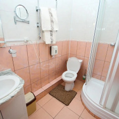 Гостиница Atrium Украина, Николаев - отзывы, цены и фото номеров - забронировать гостиницу Atrium онлайн ванная