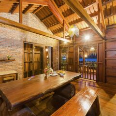 Отель Wooden Lodge Homestay спа