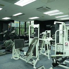 Отель Pacific Regency Hotel Suites Малайзия, Куала-Лумпур - 2 отзыва об отеле, цены и фото номеров - забронировать отель Pacific Regency Hotel Suites онлайн фитнесс-зал фото 3