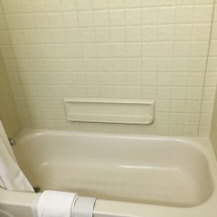 Quality Inn in Foristell, United States of America from 112$, photos, reviews - zenhotels.com bathroom