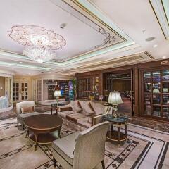 Elite World Business Hotel интерьер отеля