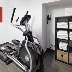 Отель Courtyard by Marriott Paris Boulogne фитнесс-зал