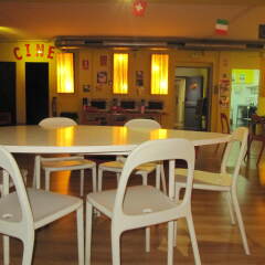 Feetup Yellow Nest Hostel Barcelona Барселона питание