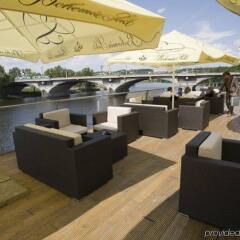 Отель GREENYACHT Прага бассейн