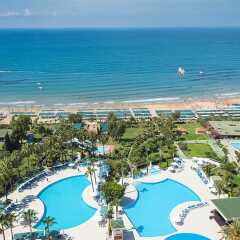 İz Flower Side Beach Hotel пляж