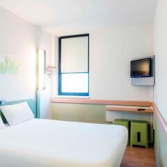 Отель ibis budget Leuven Centrum Бельгия, Лёвен - отзывы, цены и фото номеров - забронировать отель ibis budget Leuven Centrum онлайн комната для гостей фото 4