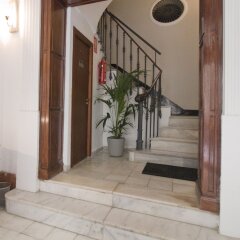 Апартаменты Trinitarios Apartment интерьер отеля