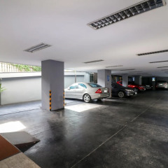 D Varee Diva Bally Sukhumvit Hotel Бангкок парковка