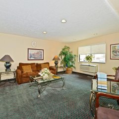 Days Inn by Wyndham Indio in Indio, United States of America from 116$, photos, reviews - zenhotels.com guestroom photo 2