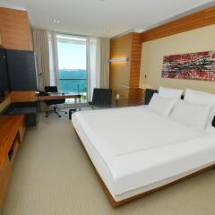 Отель Swissotel Buyuk Efes Izmir комната для гостей