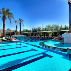 Отель Crystal De Luxe Resort & Spa – All Inclusive с домашними животными