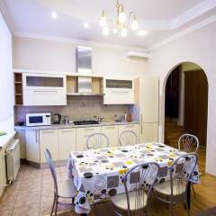 Апартаменты Four-room apartment on Nevsky 106 в номере
