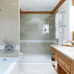 Отель Crystal Hotel superior Швейцария, Санкт-Мориц - отзывы, цены и фото номеров - забронировать отель Crystal Hotel superior онлайн ванная фото 2