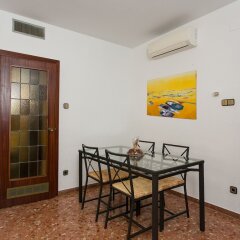 Отель Spacious & Quiet 4 Bedroom Apartment Испания, Барселона - отзывы, цены и фото номеров - забронировать отель Spacious & Quiet 4 Bedroom Apartment онлайн удобства в номере фото 2