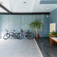 Отель Maneeya Park Residence Бангкок спортивное сооружение