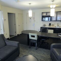 Отель Candlewood Suites Columbus Airport США, Гаханна - отзывы, цены и фото номеров - забронировать отель Candlewood Suites Columbus Airport онлайн комната для гостей фото 4