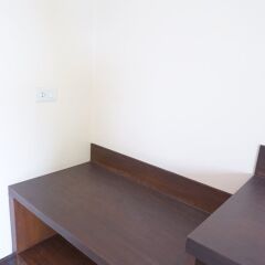 Отель Arita House сейф в номере
